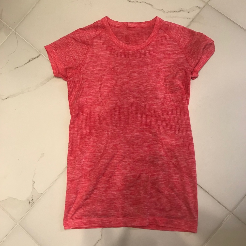 Lululemon Swiftly Tech Short Sleeve Crew Size 8